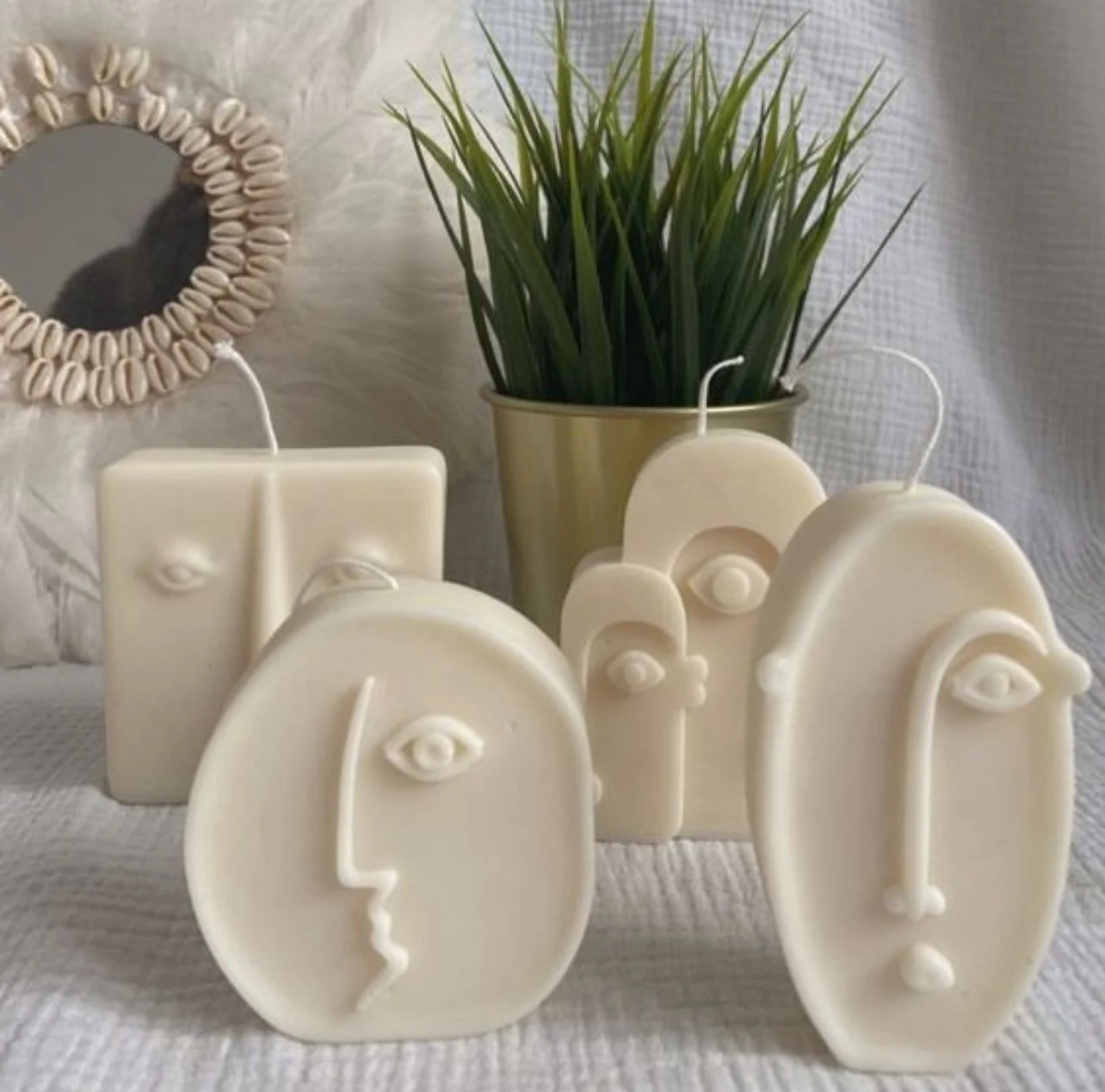 Bougies ivoire cubistes